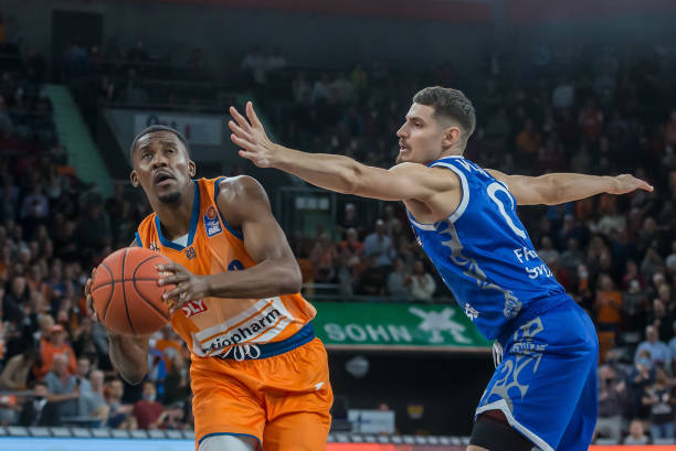 让球迷和媒 让球迷和媒