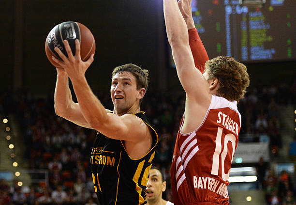 一个梦想追 一个梦想追