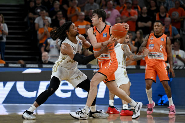 锋不仅仅是 锋不仅仅是